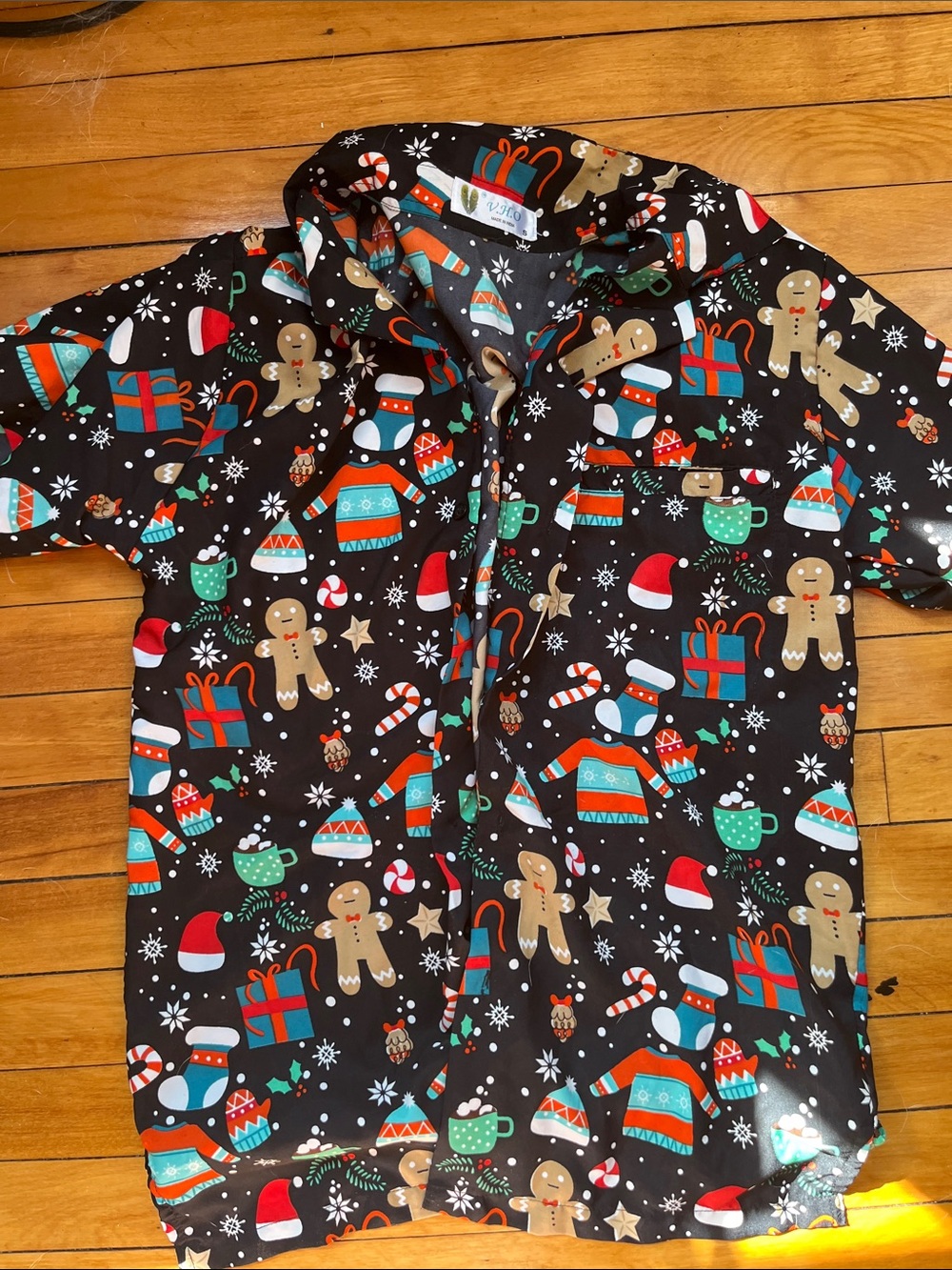 Holiday Print Button-Up Shirt — Black with Gingerbread Men